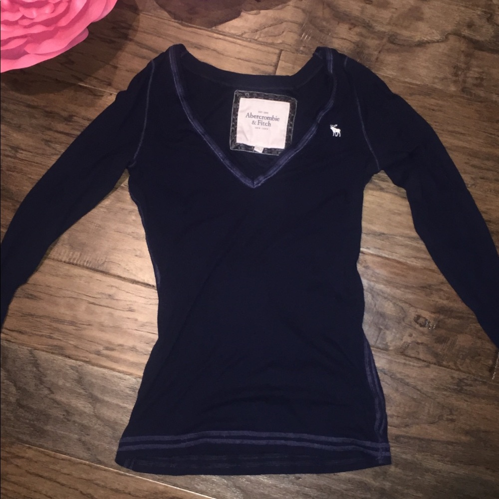 💥Abercrombie long sleeve tee💥